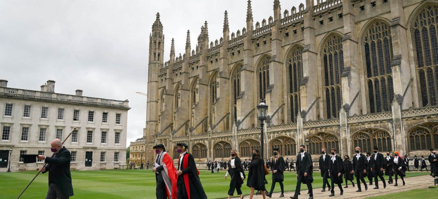 Cambridge Üniversitesi Yaz Okulları